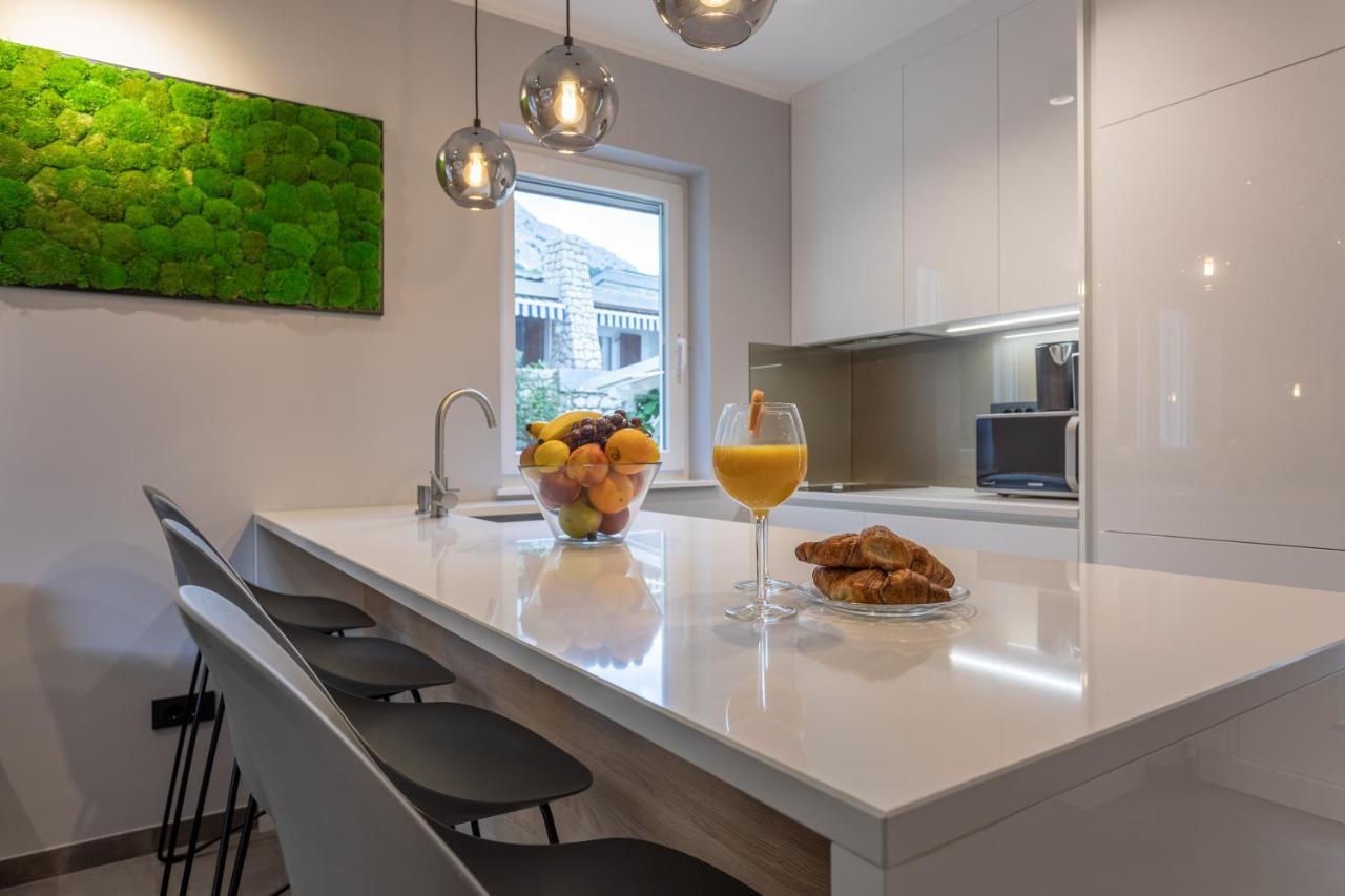 Happy Apartments Baska מראה חיצוני תמונה
