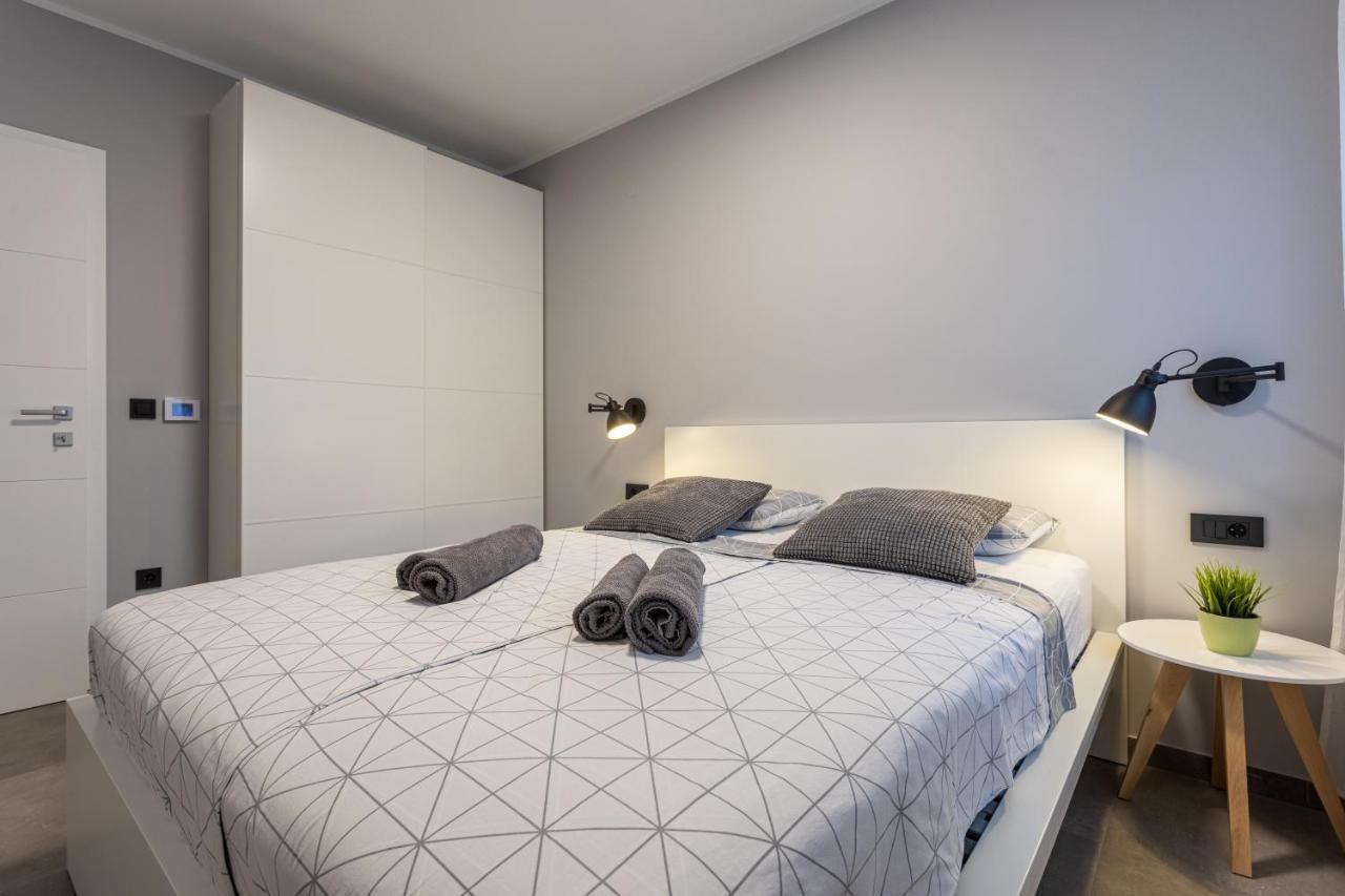 Happy Apartments Baska מראה חיצוני תמונה