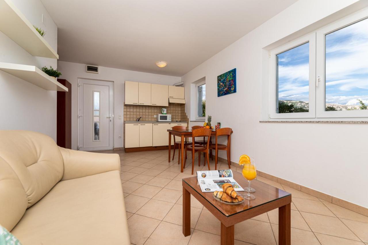 Happy Apartments Baska מראה חיצוני תמונה