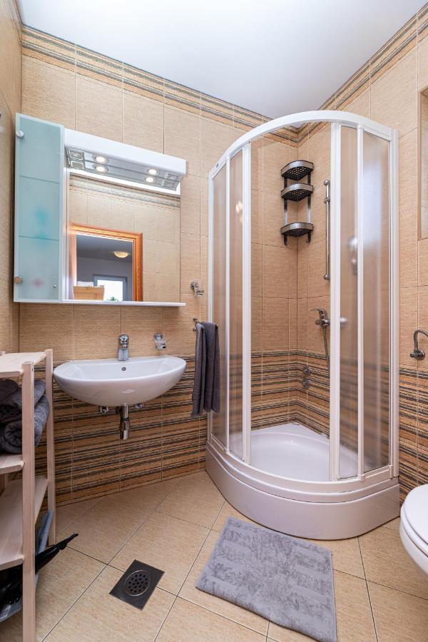 Happy Apartments Baska מראה חיצוני תמונה